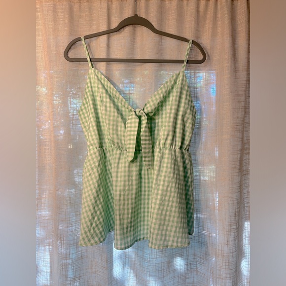 Checkered Green and White Tank Top with Bow. Stretchy material. - Picture 2 of 11
